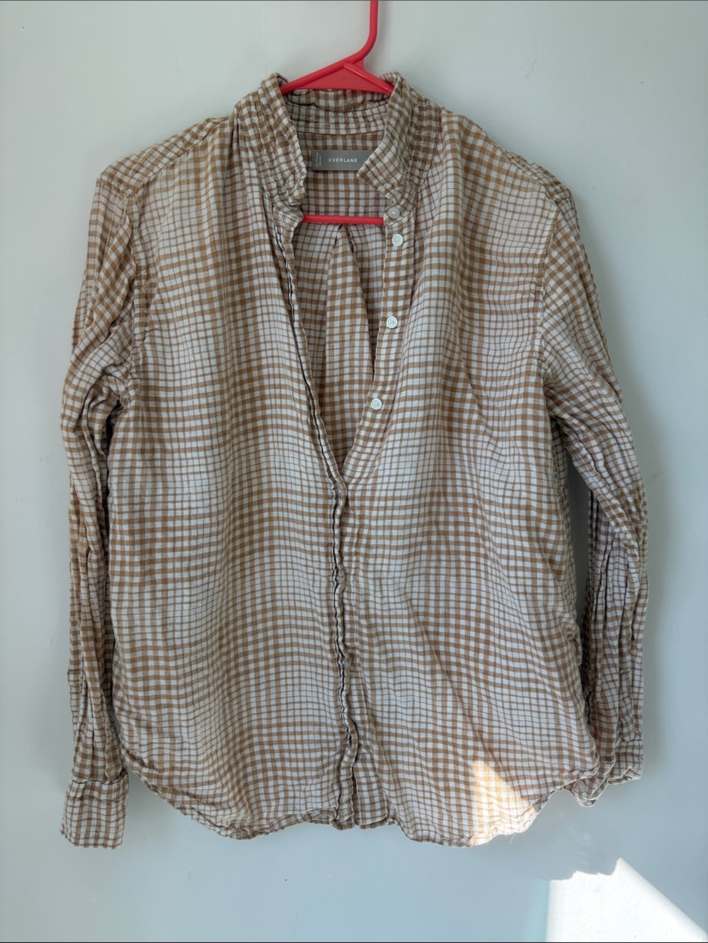 Everlane Beige and White Check Long-Sleeve Button-Down Shirt